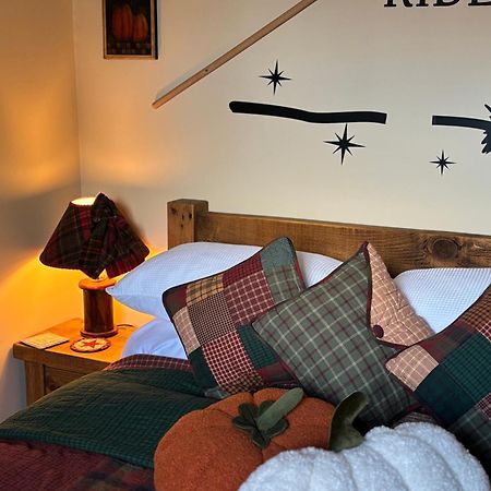Bumbleberry Cottage Gresford 외부 사진