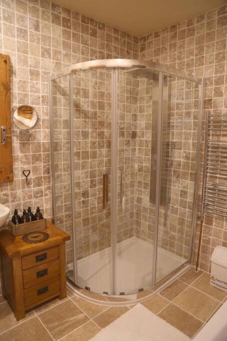 Bumbleberry Cottage Gresford 외부 사진